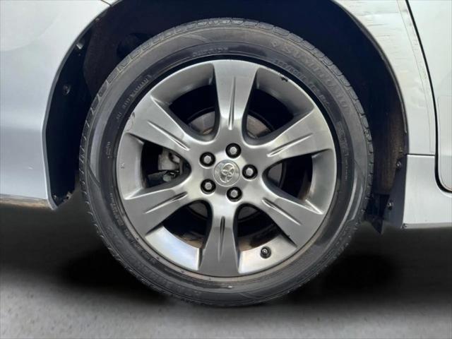 2015 Toyota Sienna SE Premium 8 Passenger