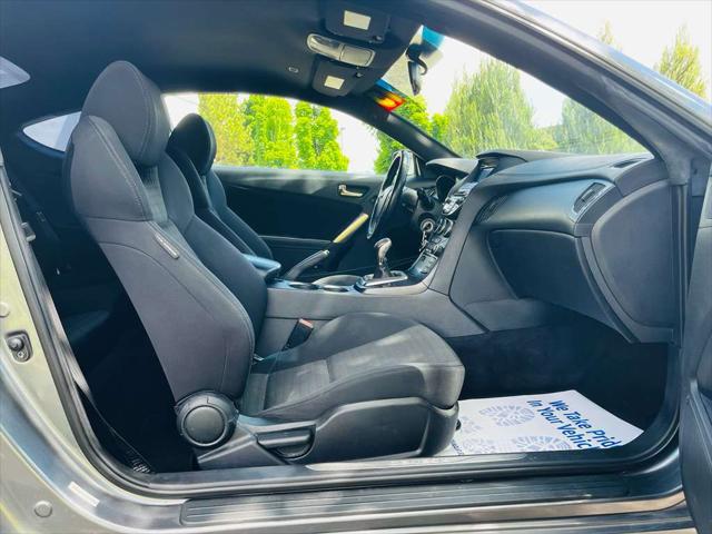 2013 Hyundai Genesis Coupe 2.0T