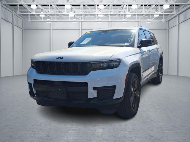 2023 Jeep Grand Cherokee L Altitude 4x4 2023 Jeep Grand Cherokee L Altitude 4x4
