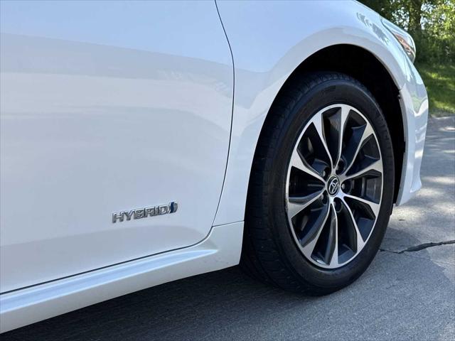 2016 Toyota Avalon Hybrid XLE Premium