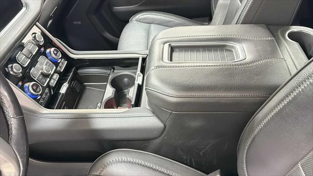 2022 GMC Yukon XL 4WD Denali