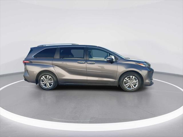 2021 Toyota Sienna Platinum