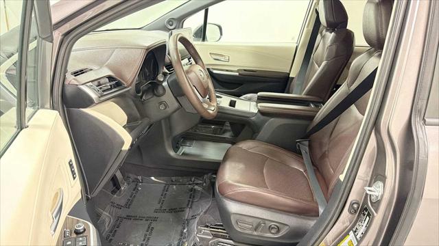 2021 Toyota Sienna Platinum