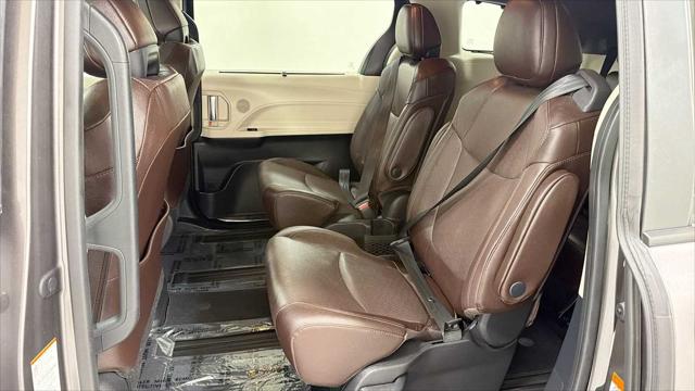 2021 Toyota Sienna Platinum