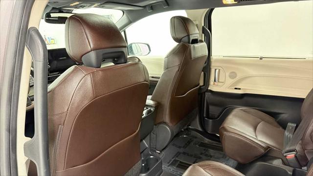 2021 Toyota Sienna Platinum