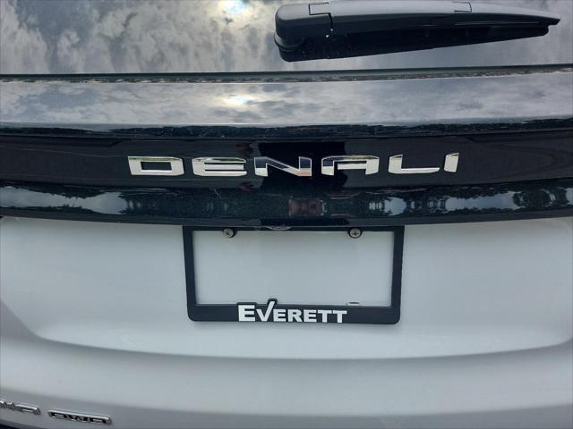 2026 GMC Acadia Denali AWD