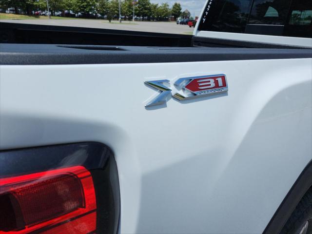 2026 GMC Sierra 2500HD Crew Cab, Standard Bed, SLE, 4WD