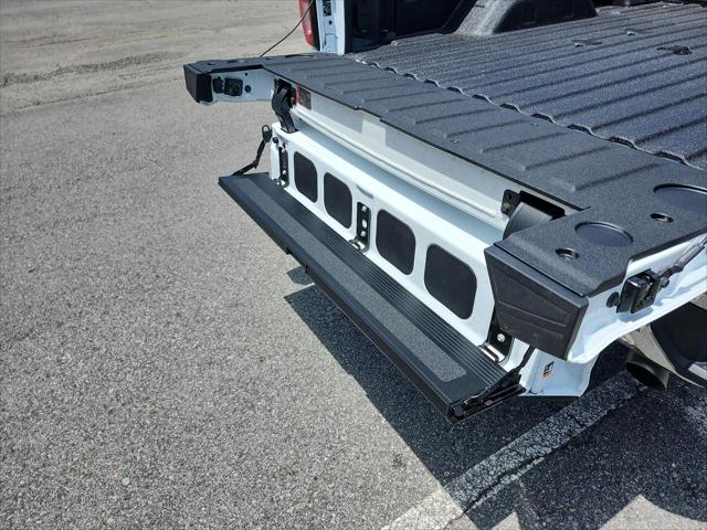 2026 GMC Sierra 2500HD Crew Cab, Standard Bed, SLE, 4WD