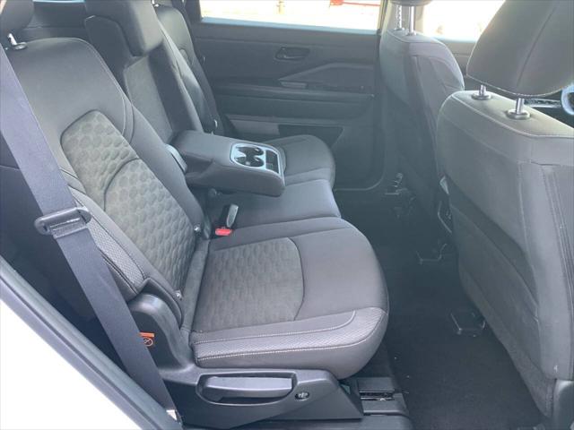 2024 Nissan Pathfinder SV AWD 4dr SUV