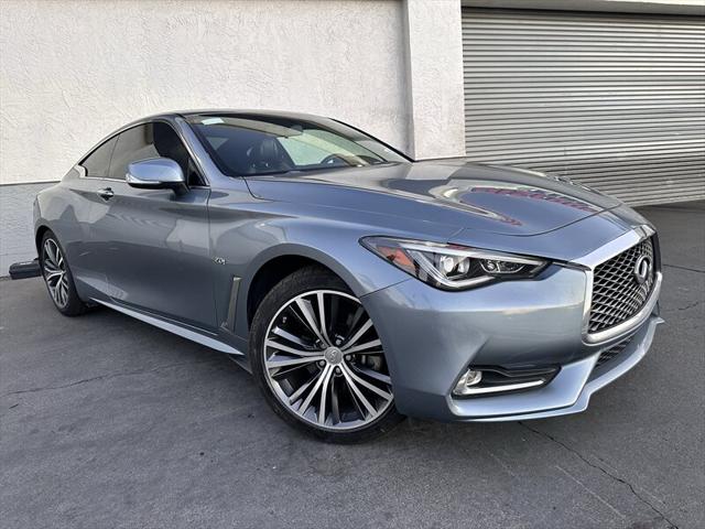 2017 INFINITI Q60 2.0t