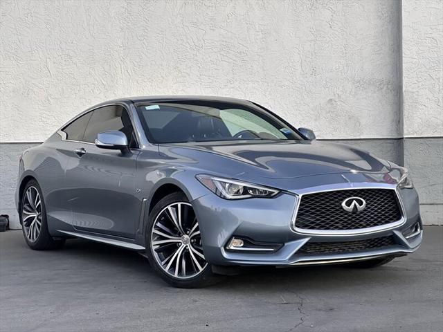 2017 INFINITI Q60 2.0t