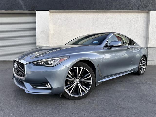 2017 INFINITI Q60 2.0t