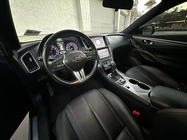 2017 INFINITI Q60 2.0t