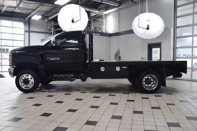 2024 Chevrolet Silverado 6500HD 1LT