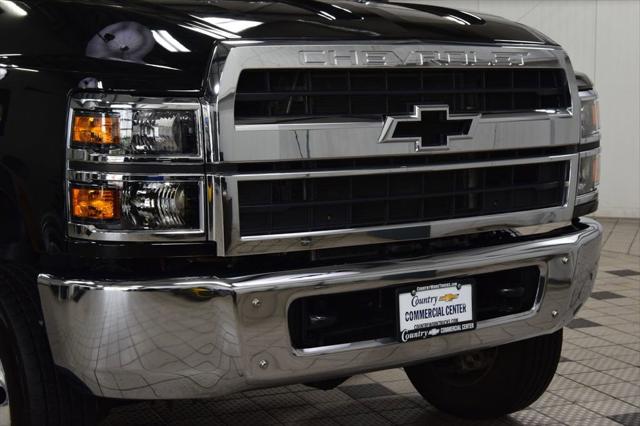 2024 Chevrolet Silverado 6500HD 1LT
