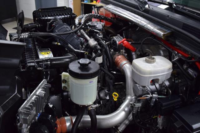 2024 Chevrolet Silverado 6500HD 1LT