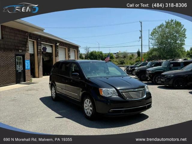 2015 Chrysler Town & Country Touring for sale in Malvern, PA