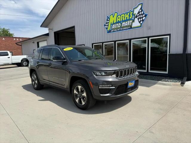 2024 Jeep Grand Cherokee Base for sale in Fort Dodge, IA