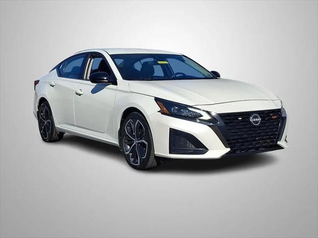 2023 Nissan Altima SR Intelligent AWD for sale in SCHUYLKILL HAVEN, PA