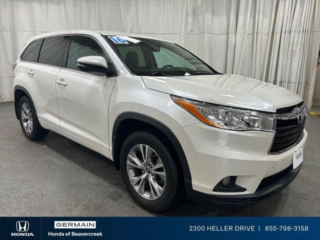 2016 Toyota Highlander LE Plus V6 for sale near Dayton, OH