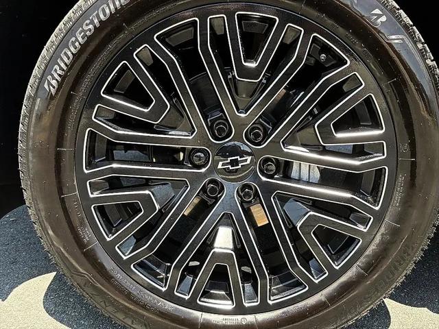 2025 Chevrolet Tahoe 4WD LS