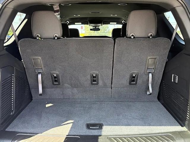 2025 Chevrolet Tahoe 4WD LS