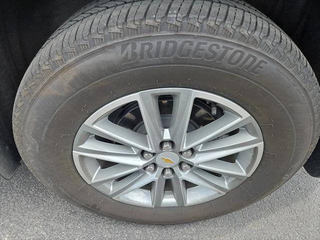 2023 Chevrolet Traverse AWD LT Cloth