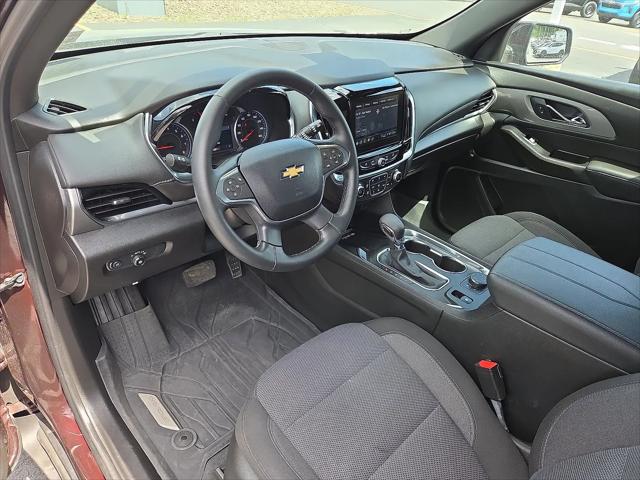 2023 Chevrolet Traverse AWD LT Cloth