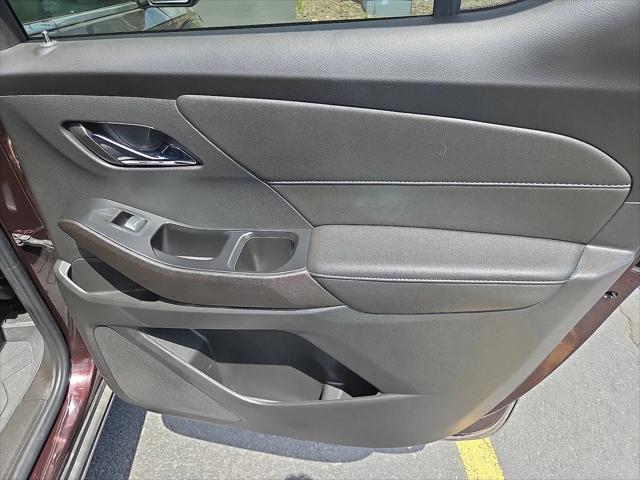2023 Chevrolet Traverse AWD LT Cloth