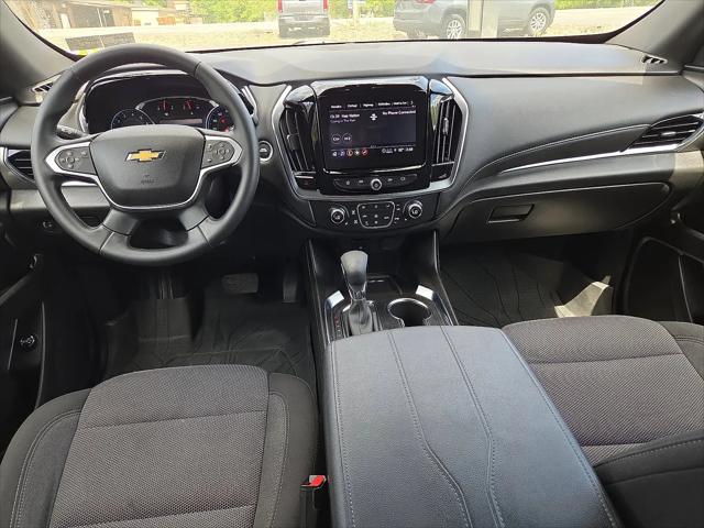 2023 Chevrolet Traverse AWD LT Cloth