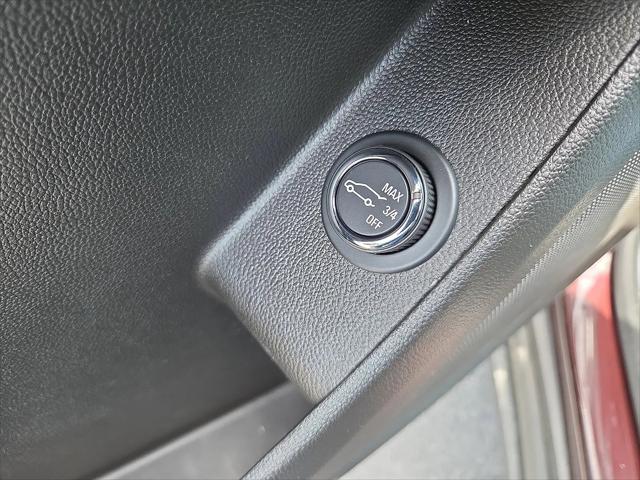 2023 Chevrolet Traverse AWD LT Cloth