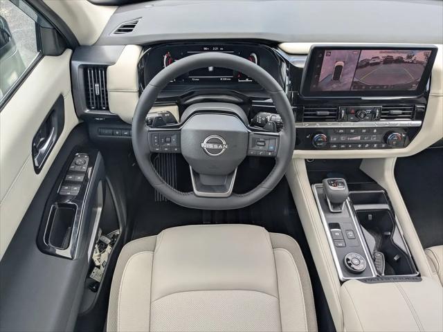 2026 Nissan Pathfinder SL