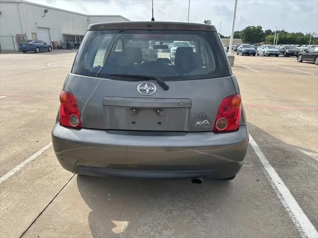 2005 Scion xA Base