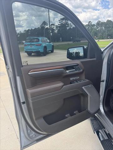 2025 GMC Sierra 1500 2WD Crew Cab Short Box Denali