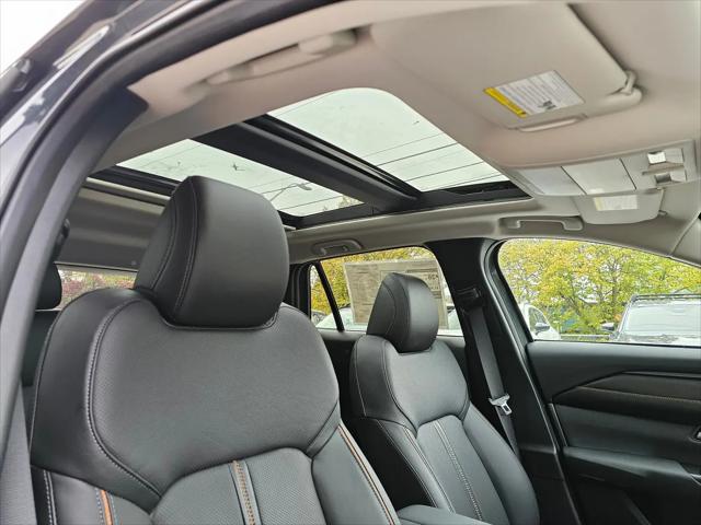 2025 Mazda CX-50 Hybrid Premium Package