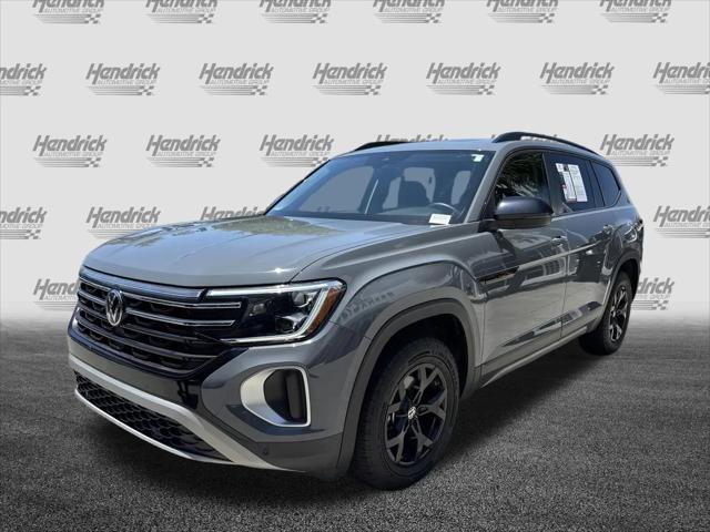 2024 Volkswagen Atlas 2.0T Peak Edition SE w/Technology