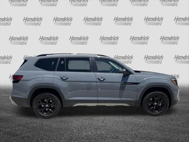 2024 Volkswagen Atlas 2.0T Peak Edition SE w/Technology