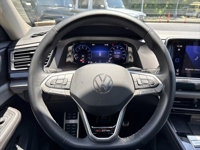 2024 Volkswagen Atlas 2.0T Peak Edition SE w/Technology