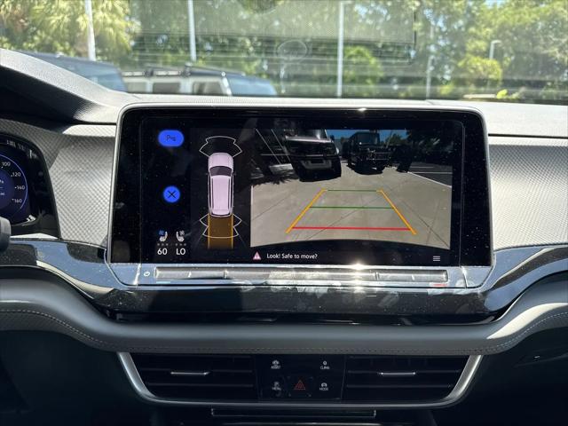 2024 Volkswagen Atlas 2.0T Peak Edition SE w/Technology