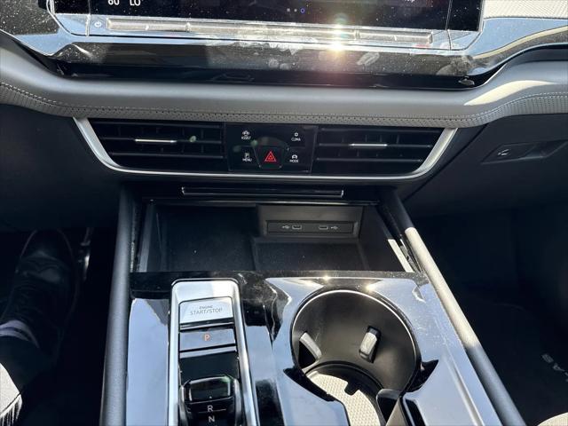 2024 Volkswagen Atlas 2.0T Peak Edition SE w/Technology