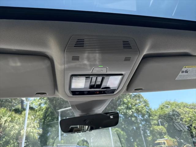 2024 Volkswagen Atlas 2.0T Peak Edition SE w/Technology