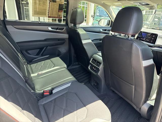 2024 Volkswagen Atlas 2.0T Peak Edition SE w/Technology