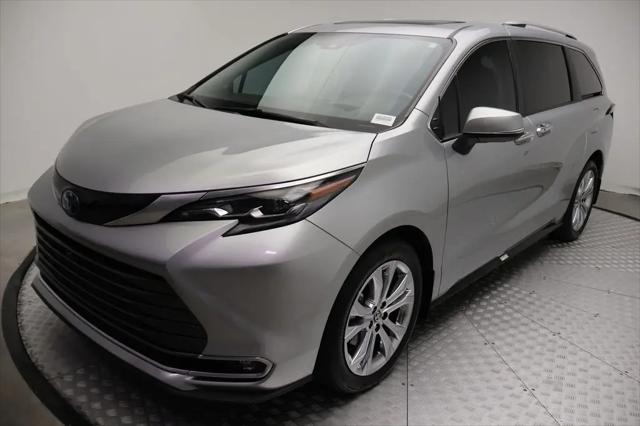 2024 Toyota Sienna Platinum