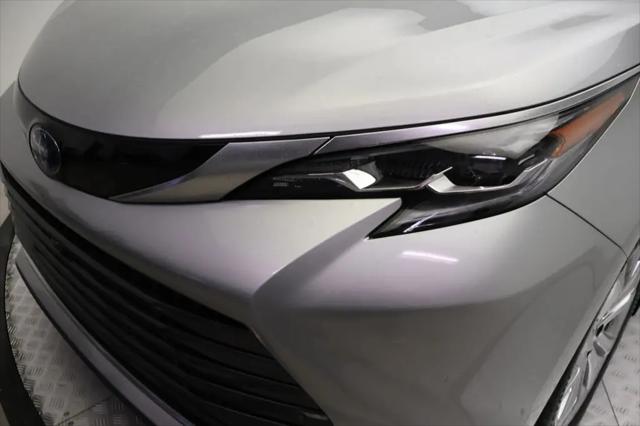 2024 Toyota Sienna Platinum