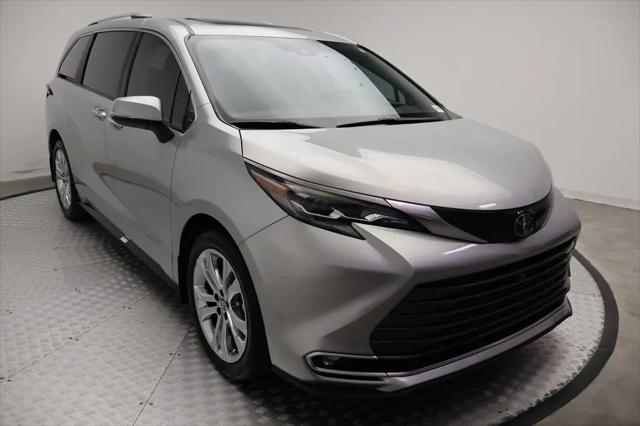2024 Toyota Sienna Platinum