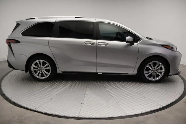2024 Toyota Sienna Platinum