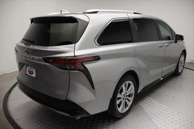 2024 Toyota Sienna Platinum