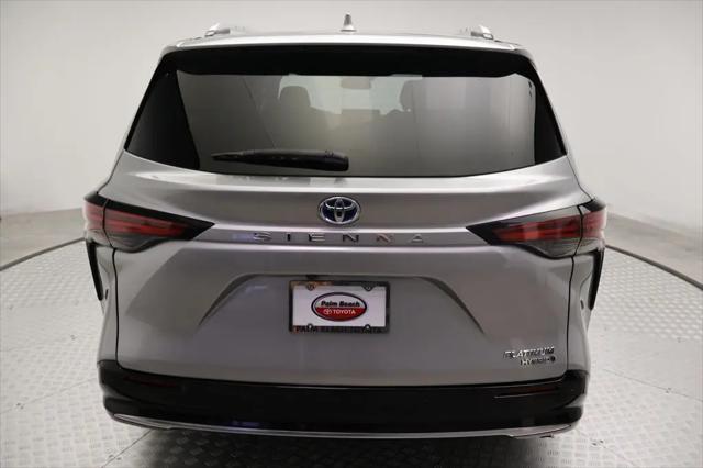 2024 Toyota Sienna Platinum