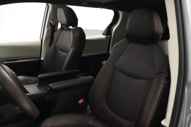 2024 Toyota Sienna Platinum