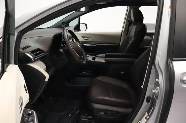 2024 Toyota Sienna Platinum